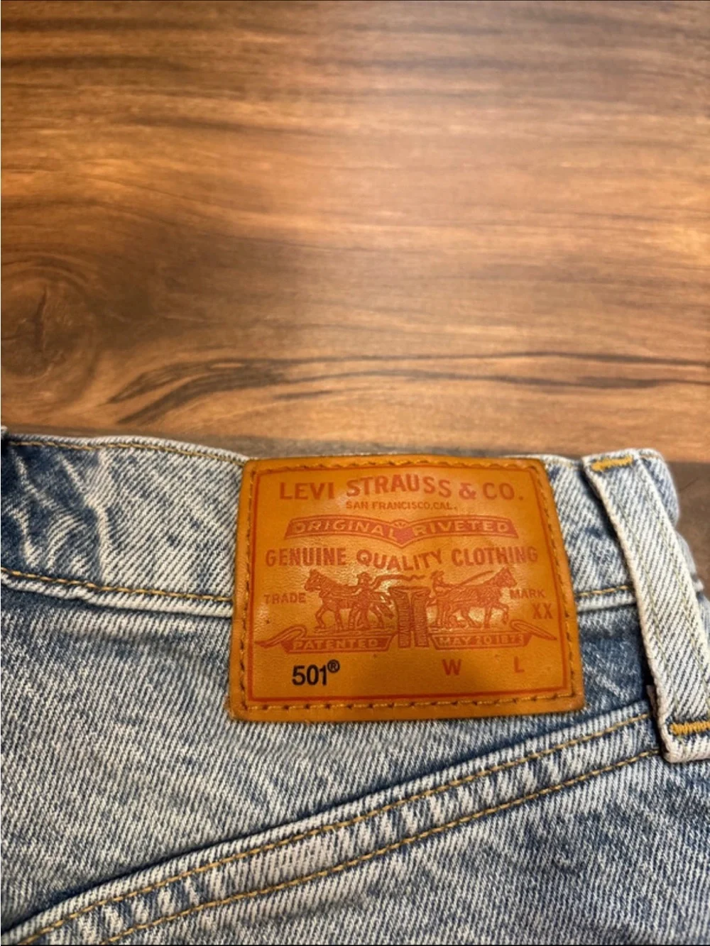 Levi 501 Mid Thigh Shorts